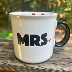 NOVOGRATZ MRS Heart Ceramic Coffee Mug NWT NEW